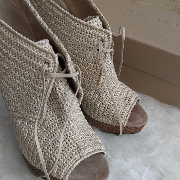 Burberry Darfield Crochet Peep Toe Booties - Picture 6 of 16